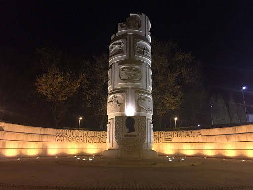 Monumento Eng. Duarte Pacheco