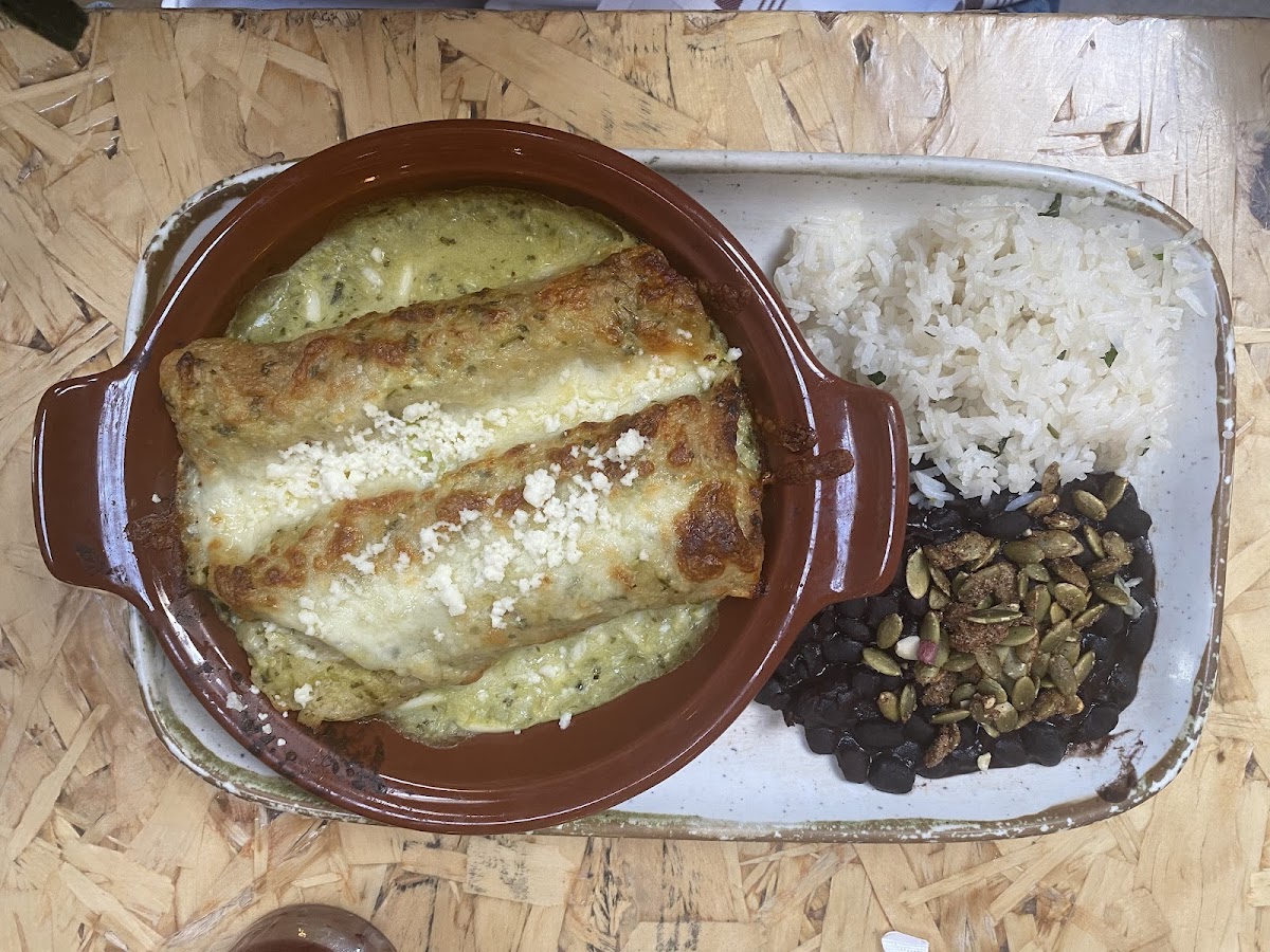 Enchiladas Suizas with black beans and rice