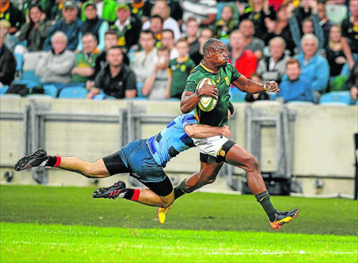 READY TO TAKE FLIGHT: Southern Kings’ Makazole Mapimpi, right, is among stars who are expected to leave the side after playing their last Super Rugby match Picture: GALLO IMAGES