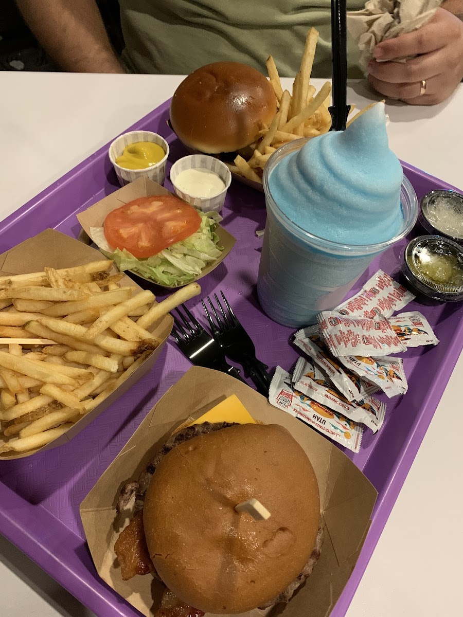 Gluten-Free at Cosmic Ray's Starlight Cafe