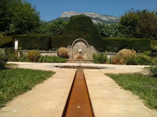 Fontaine Livia de la Roseraie