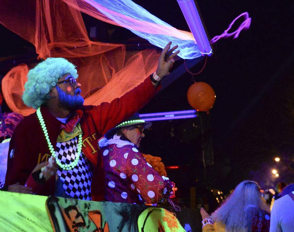 Krewe of Southdowns Mardi Gras Parade HOME