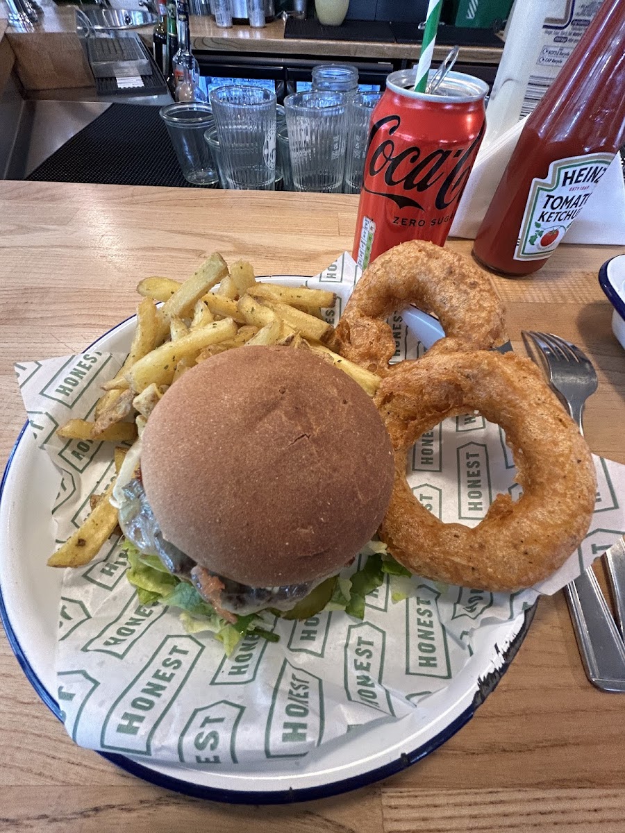 Honest Burger with Onion Rings 😋