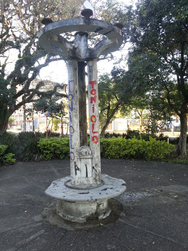 Monumento Praça Azenha
