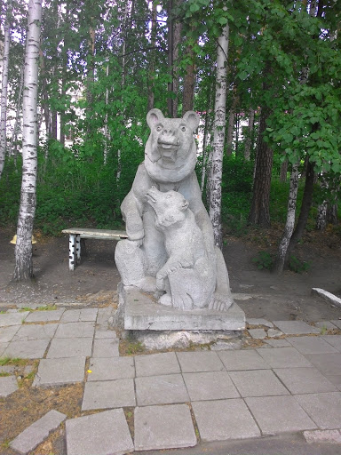 Памятник Медведям