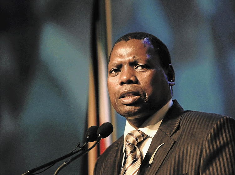 Health minister Dr Zweli Mkhize said on Tuesday that the government will be forced to name any person who has contracted the disease if they refuse to cooperate by listing their contacts.