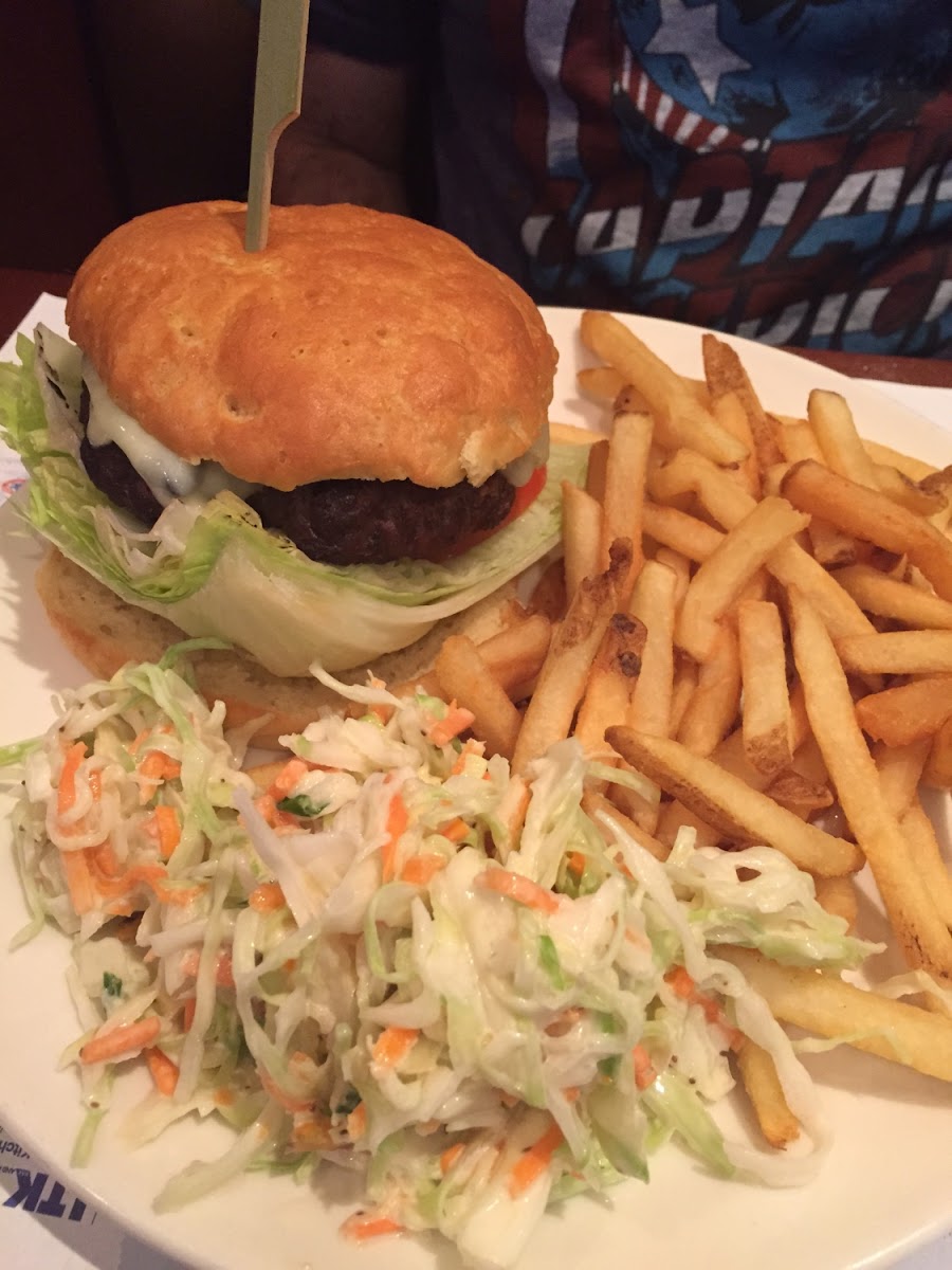 Beef burger with gluten free bun and gluten free fries. Amazing!