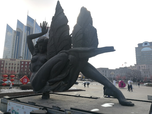 胜利广场雕塑1 祖国的凝望摄QQ495960172
