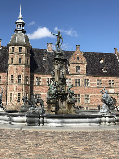 Schloss Frederiksborg: Brunnen