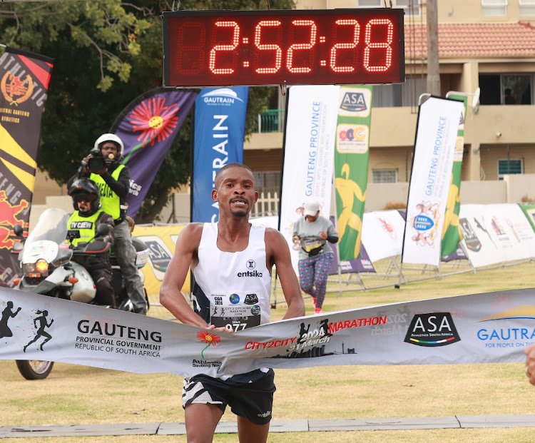 Ntsindiso Mphakathi winner of City-to-City Marathon at Wanderers Stadium in Johannesburg. Photo Veli Nhlapo
