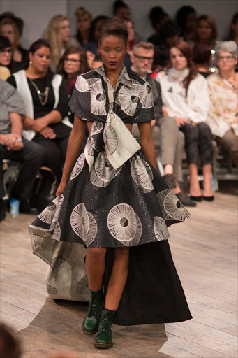 A look from Clive Rundle's SS'16 collection at SA Fashion Week.