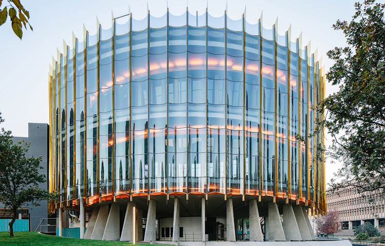 City of Johannesburg Council Chamber Civic Boulevard, Braamfontein StudioMAS.