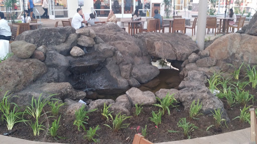 Waikele Food Court Fountain