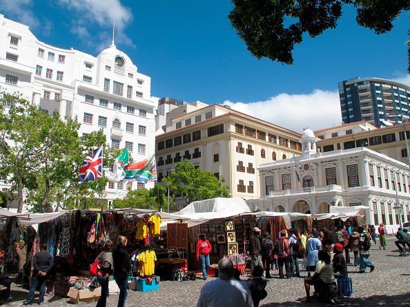 In the heart of the Cape Town CBD, Greenmarket Square is bustling with craftsmen and entrepreneurs selling their authentic wares.