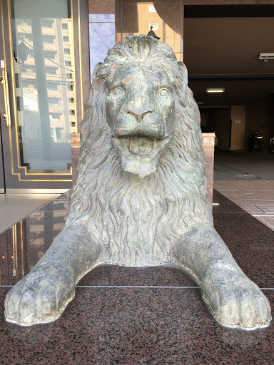 ライオン像(大手町2丁目)
