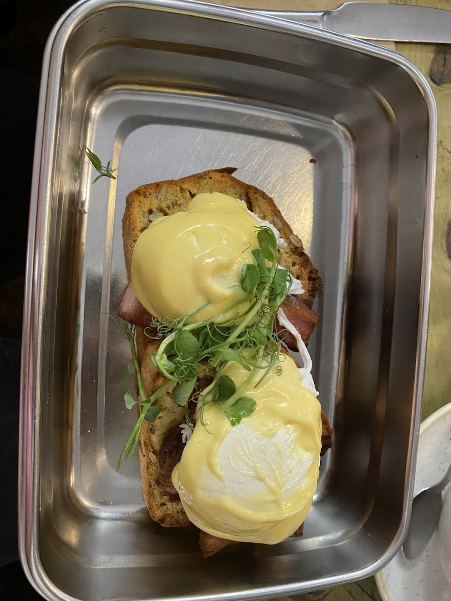 Egg benedict