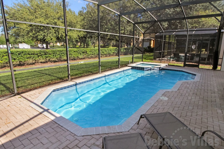 Private pool and spa on Windsor Hills with no neighbours behind