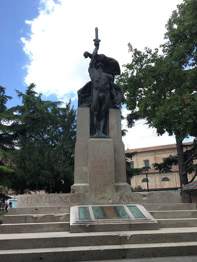 Rimini - Monumento Ai Caduti