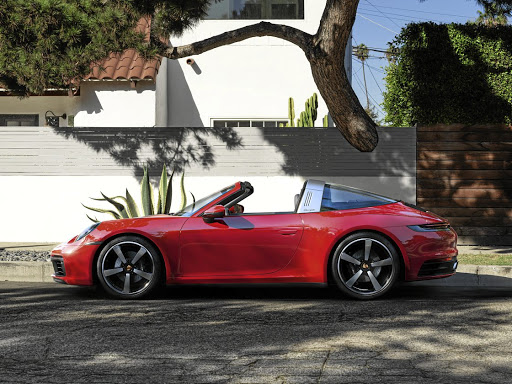 The new Porsche 911 Targa is a thing of beauty.