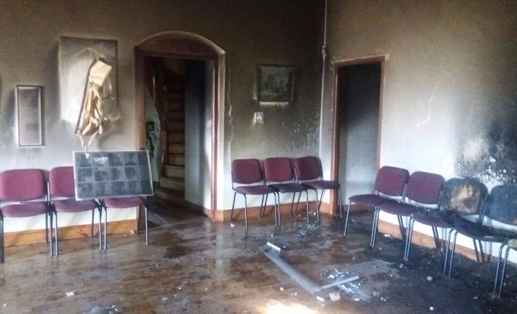A section of the St. Marks Anglican Church at CPUT's Cape Town campus has been badly damaged in a fire set allegedly by protesting students and workers.