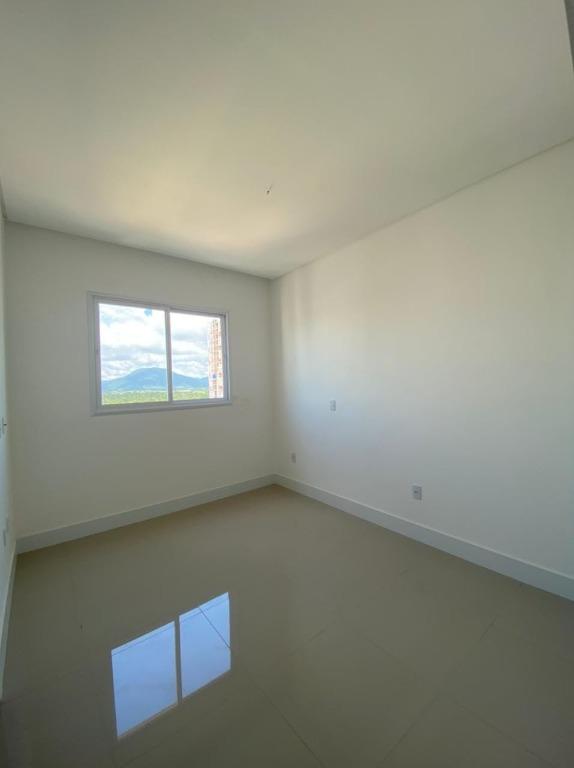 Apartamento com 3 dormitórios à venda, 102 m² por R$ 750.000 - Meia Praia - Itapema/SC