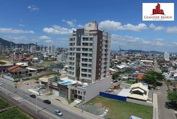Apartamento com 3 dormitórios à venda, 99 m² por R$ 650.000,00 - Centro - Navegantes/SC