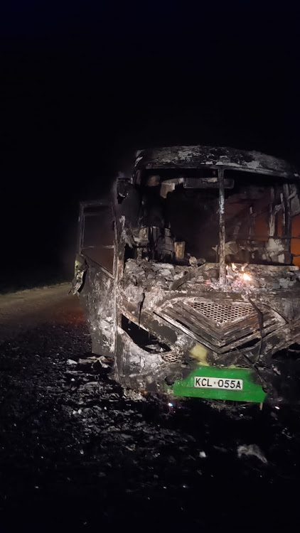 The bus that got burnt along the Nairobi - Mombasa highway at Mogingo area in Makueni County on December 18, 2023/ HANDOUT.