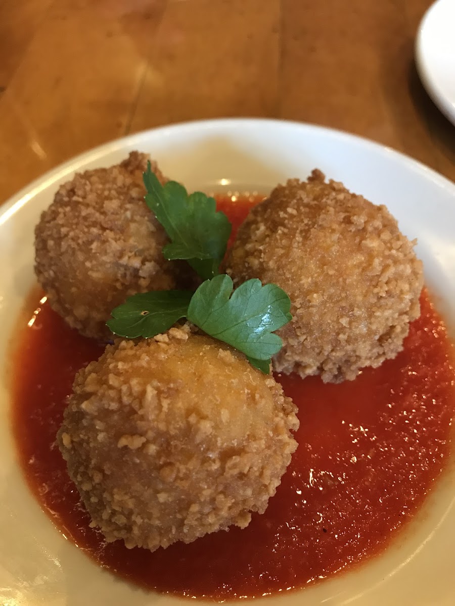 Arancini. Looks good, but unfortunately was pretty bland.