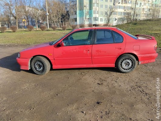 продам авто Nissan Primera Primera Hatch (P10) фото 3