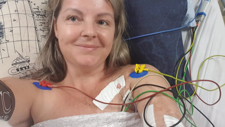 East Londoner Cheree Mc Ewen is fighting both stage 4 cancer and Covid-19 after being exposed to the disease while at Morningside Mediclinic where she underwent surgery to remove tumours.