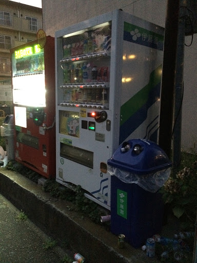 ITO EN　神奈川県住宅供給公社　春日台ＶＤ　災害対応自販機