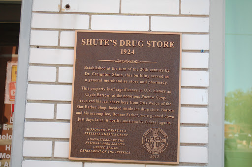 Established at the turn of the 20th century by Dr. Creighton Shute, this building served as a general merchandise store and pharmacy. This property is of significance in U.S. history as Clyde...