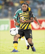 GATES TO PALACE: English championship side Crystal Palace, is still interested in Kaizer Chiefs winger Siphiwe Tshabalala.  Photo by Anesh Debiky/Gallo Images