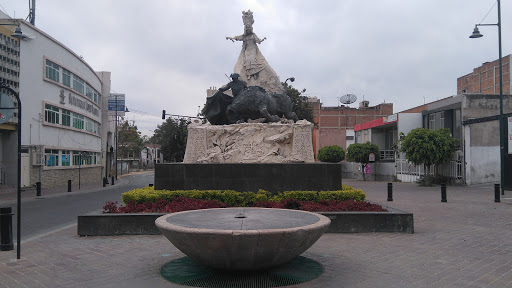 Monumento a Rodolfo Gaona de C