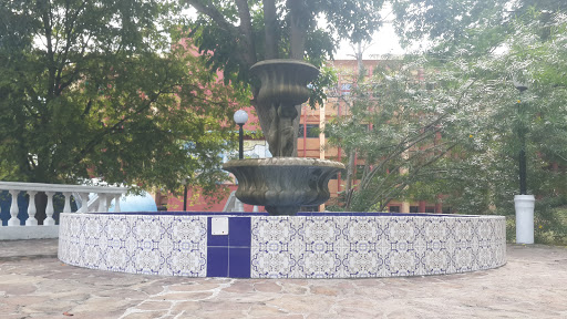 TUAL Fountain