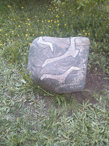 Камень С Чайками