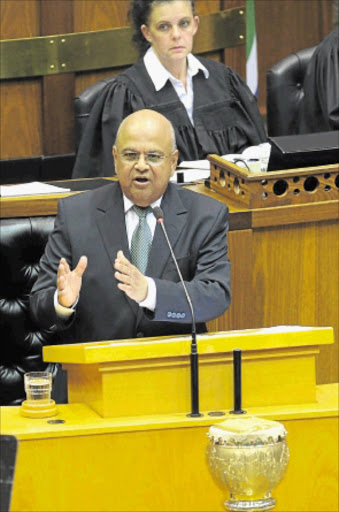 Minister of Finance Pravin Gordhan delivering his Mid Term Budget Policy Statement in Parliament. Cape Town. 25/10/2011