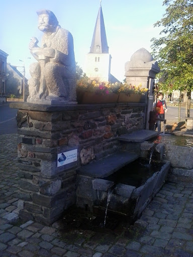 Fontaine De La Place Du Marché