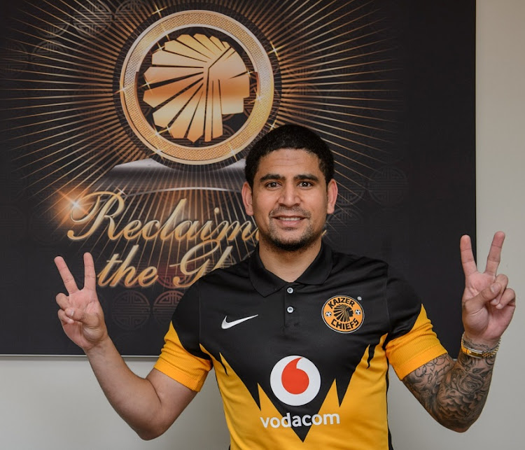 Chiefs have confirmed the signings of out-of-contract players Keagan Dolly and Cole Alexander.