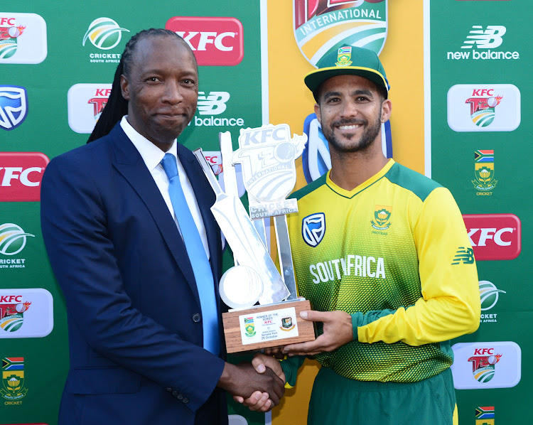 A file photo of North West Cricket President Dr Oupa Nkagisang handing over a trophy to JP Duminy during the KFC Twenty20 International match between the Proteas and Bangladesh at Senwes Park in Potchefstroom in the North West province in October 2017. North West Cricket was put under administration in December 2018 and to date the matter has still not been finalised.