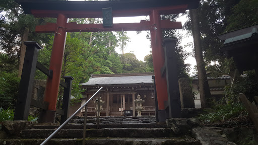 瀧藏神社