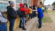 DA federal chair Helen Zille speaks to residents at Fernwood Park Primary School.