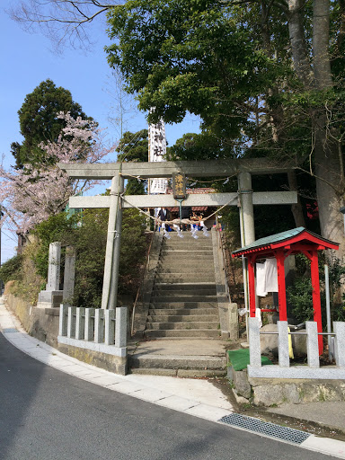 津神社