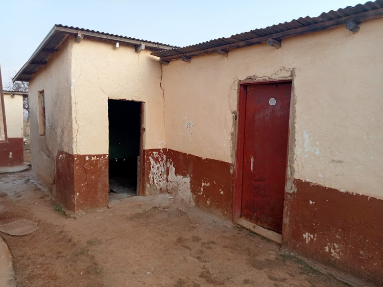 Nqobile Zulu and Minenhle Buthelezi shared this cottage in Madzikane village near Ixopo on the KwaZulu-Natal south coast.