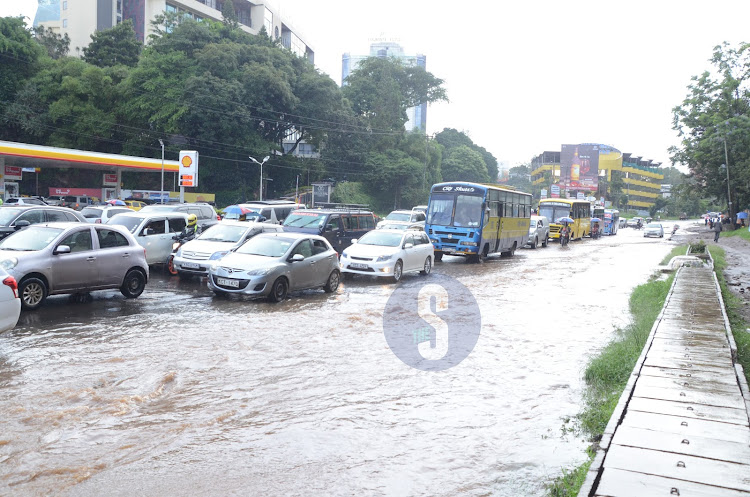 Wednesday evening rains cause traffic in some major Roads on the city on April 24, 2024.