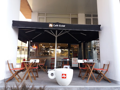 Café Eclair