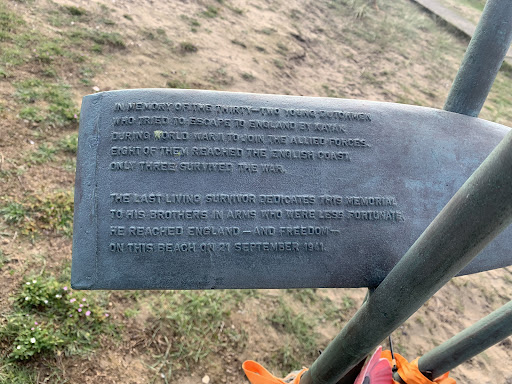 In memory of the thirty-two young Dutchmen who tried to escape to England by kayak during World War II to join the allied forces. Only three survived the war.The last living survivor dedicates...