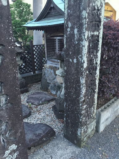 薬師如来 元湯温泉の祠