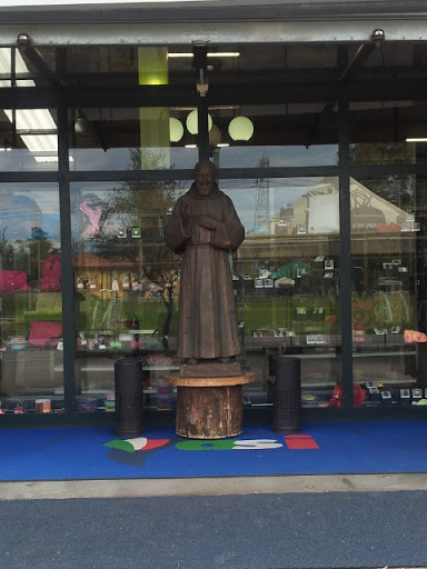 Statua di Padre Pio