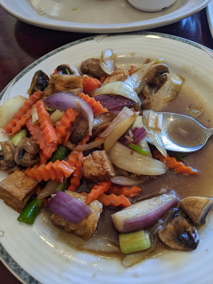 Ginger and vegetables wirh tofu